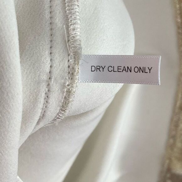 Cavanagh Baker Cara Dress Size 2 Gold Metallic Structured - Picture 4 of 6